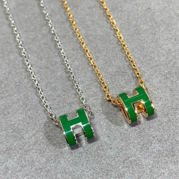 ˇMagic JewelryˇPOP H GREEN NECKLACE SILVER AND GOLD